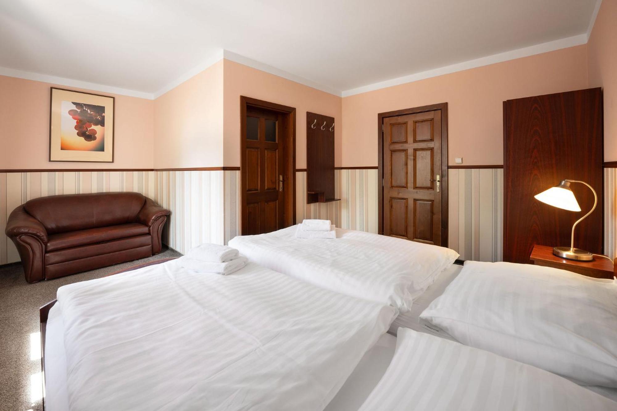 Villa Daniela Úvaly Екстериор снимка